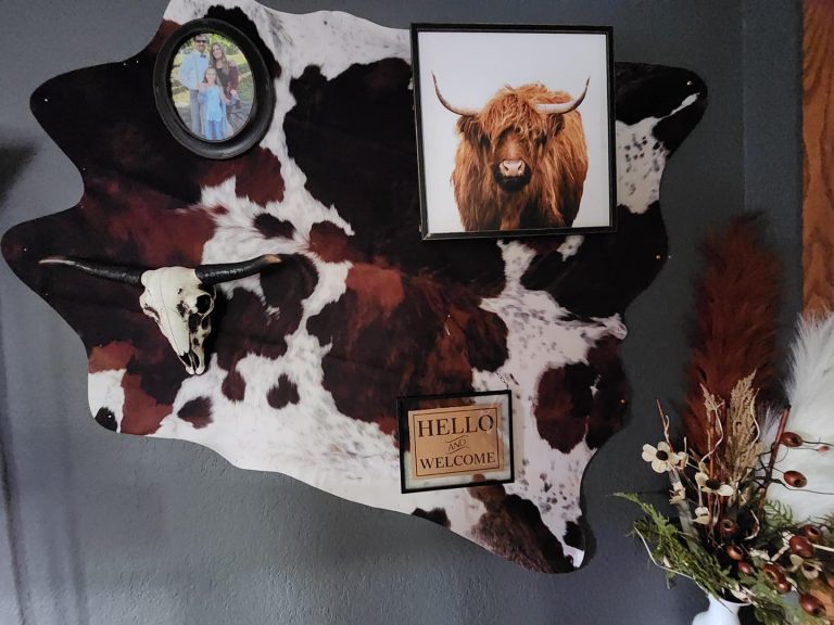 Faux Cowhide Rug,Brown Cowhide Area Rug Western Decor Outdoor Carpet For Living Room,Bedroom,Batheroom Christmas Gifts photo review